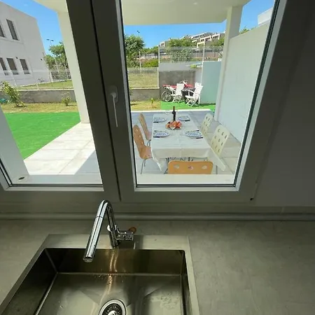 Apartment Bungalow Torre Bellver Ref. 064 *